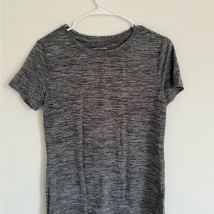 Amazon Essentials Heathered Black Women's Short Sleeve Top
